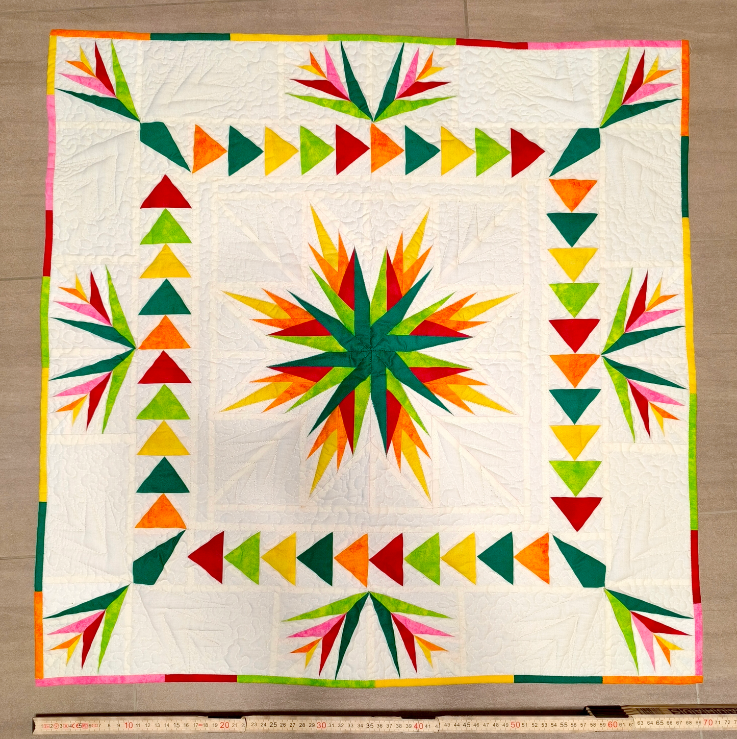 Quilt "Tropical Firework", ca. 70 x 70 cm Produktbild