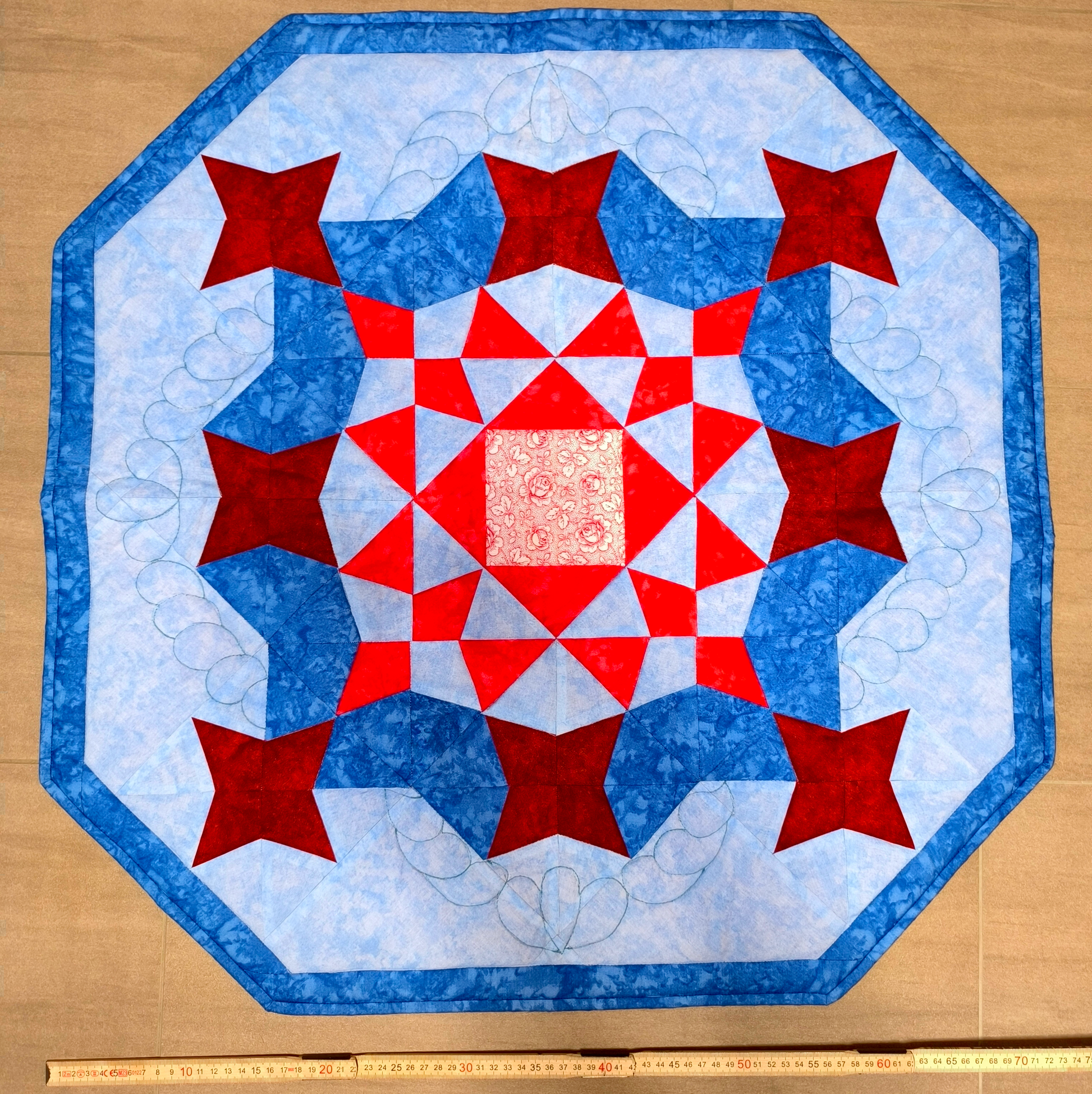 Quilt "Rubin im Eis", ca. 70 cm Produktbild