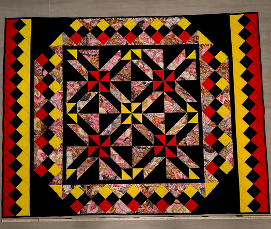 Quilt "Scarlet Harmony", ca. 158 x 120 cm - Produktbild