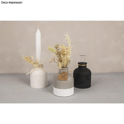 Silikon Gießform Vase fein geriffelt, inkl. 1 Reagenzglas Produktbild